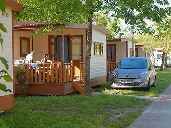Centro Vacanze Pra' Delle Torri Caorle Semesteranläggning (resort)